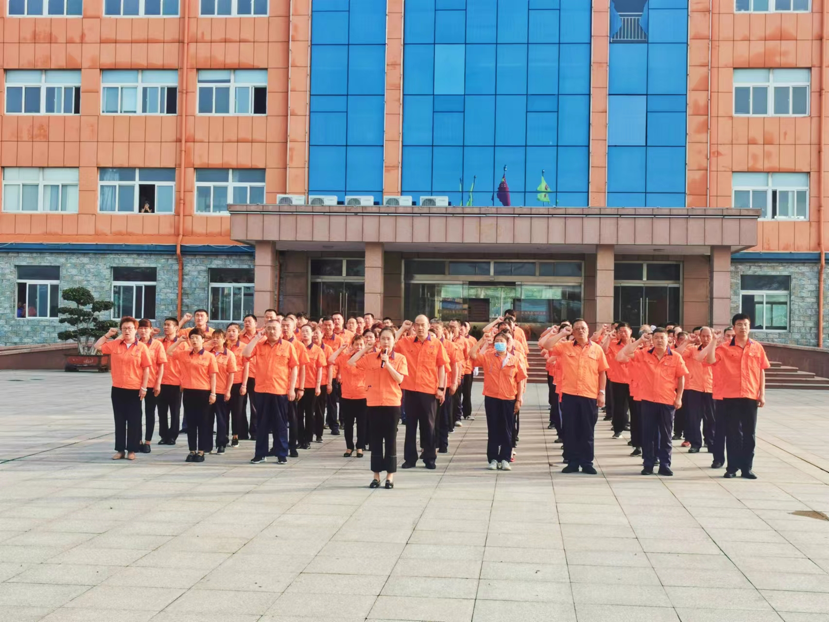 1656673852913758.jpg 712.jpg